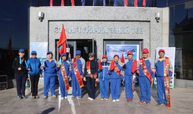 ЗАМЫН-ҮҮД ЗАНГИЛААНЫ АХМАДУУД УРТЫН ЯВГАН АЯЛАЛД ГАРЛАА