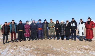 Дорноговь аймгийн Хүнс хөдөө аж ахуйн даргаар ахлуулсан ажлын хэсэг Замын-Үүд суманд ажиллаж байна.